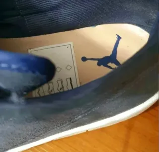 JORDAN RETRO ORIGINALES DE U.S.A TALLA 42.5