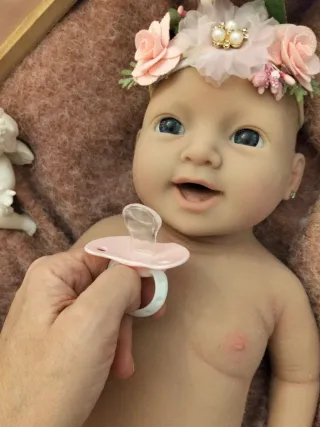 Bebé Reborn Silicona Platino 50cm y 3500 gr