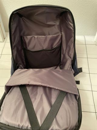 Mochila Antirrobo Trust Azul y Negra