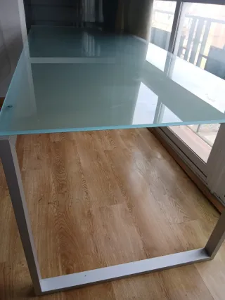 Escritorio de diseño cristal y metal