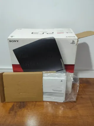 Consola Sony PS3 Negra + Mandos + Juegos