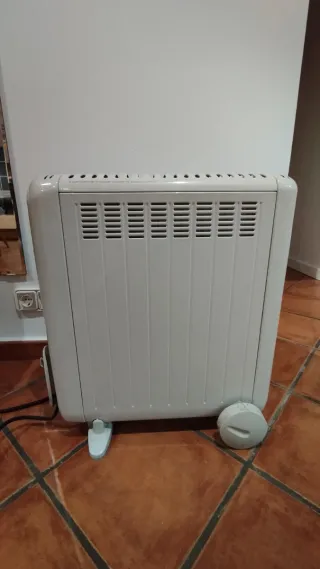 Radiador eléctrico Ufesa Beige