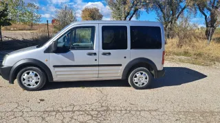 Ford E-Transit Courier 2006