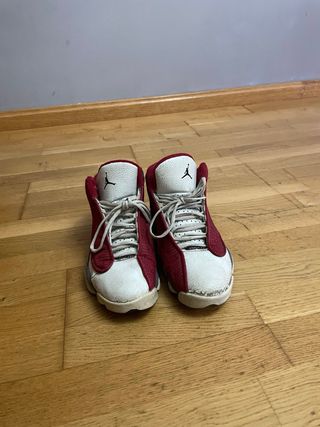 Jordan 13 Rojo y Blanco