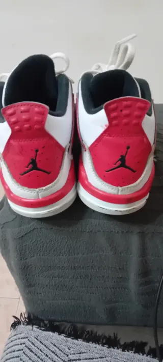 sneakers bambino numero 33