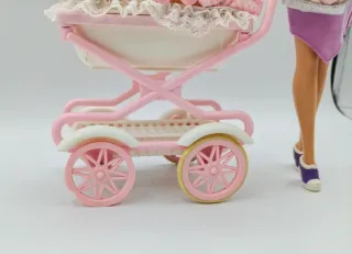 Barbie walking and Krissy baby sister 1999