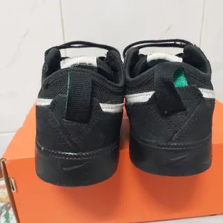 Zapatillas Nike Kids T36.5 Negras Unisex