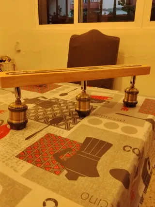 Lámpara de techo retro madera y metal