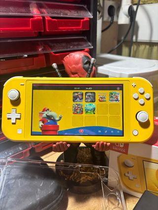Nintendo Switch Lite Amarilla