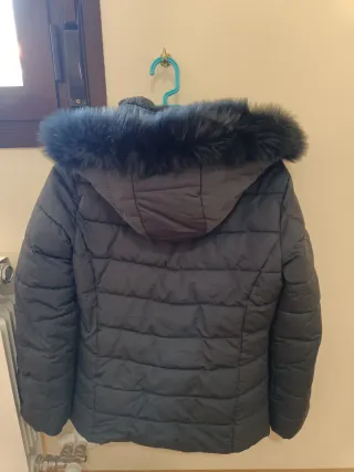 Abrigo plumas gris EAST WEST Talla M