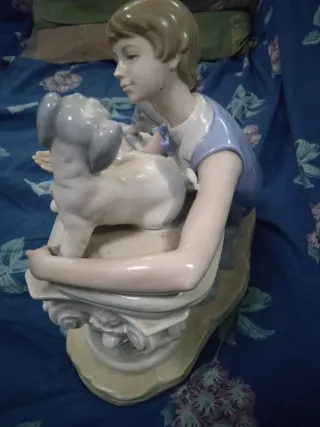 FIGURA PORCELANA AÑOS 70 MARCA NAO BY LLADRÓ