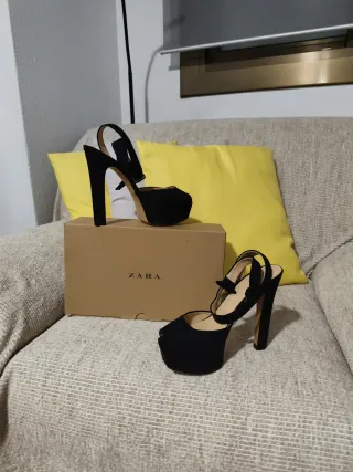 Zapatos de tacón Zara Talla 36