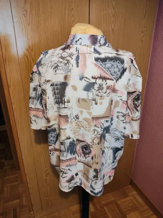 Blusa estampada vintage