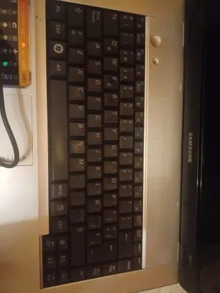 Vendo Ordenado antiguo Samsung