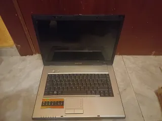 Vendo Ordenado antiguo Samsung