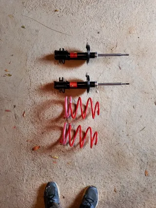 Muelles y Amortiguadores Coche