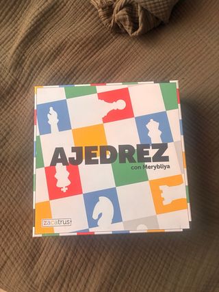 Juego de mesa Ajedrez con Merybliya