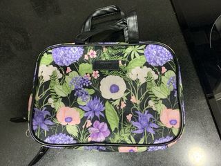 Neceser Misako Nuevo con percha 4 compartimentos