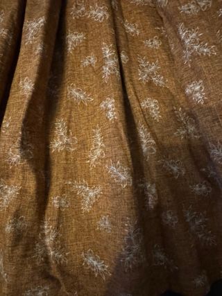 Falda baserritarra / casera beige y marrón