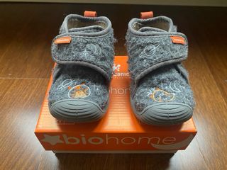 Zapatillas niño/niña marca BIOMECANICS talla 21