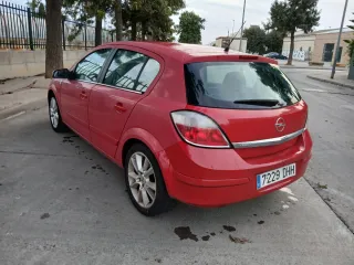Opel Astra 2005