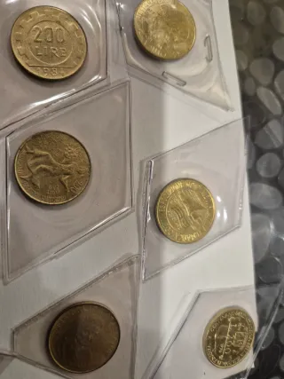 27 pezzi Monete da 200 Lire