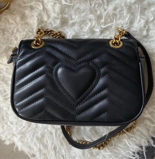 Bolso Negro y Dorado