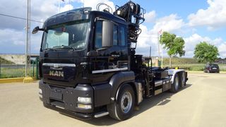 MAN TGS 26 440-CAMIONES GANCHO CON GRUA