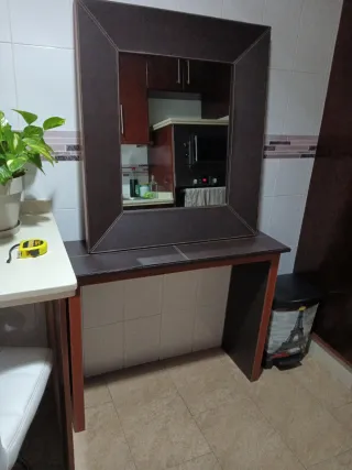 Entradita de madera y cristal