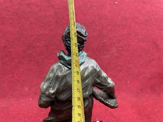 SCULTURA LUIS MORENO. TITOLO 'A CASA'