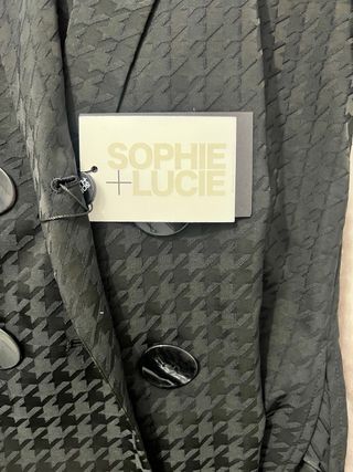 Americana Shopie and Lucie Pata de Gallo Negra