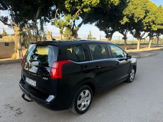 Peugeot 5008 2010