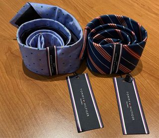 Corbata azul Tommy Hilfiger lunares amarillo/verde