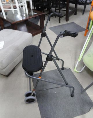 Andador 3ª Edad M.OCS Buen Estado