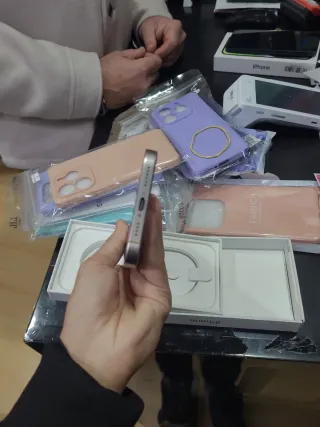 iPhone 16 Pro Max Gris 256GB 96%