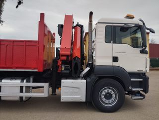 MAN TGM 33 440-CAMIONES GRUA