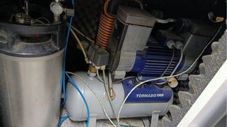 Compresor dental Dürr Tornado 130 S con sec