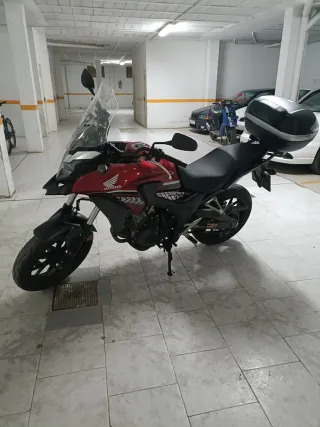 Honda CB500X Roja con Baúl