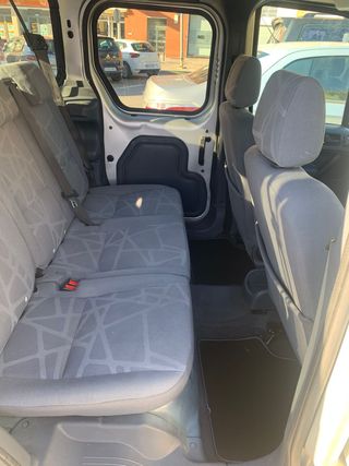 Ford Tourneo Connect 2010