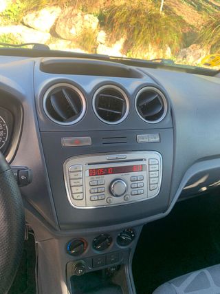 Ford Tourneo Connect 2010