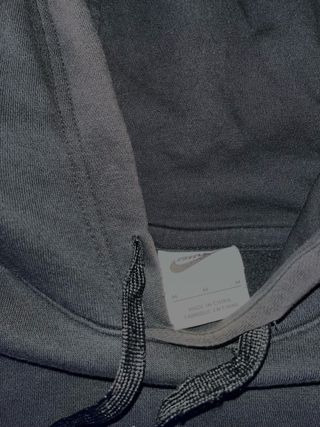 Sudadera Nike Negra con Reflectante en Talla M