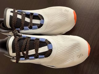 Zapatillas On Running Blancas y Azules