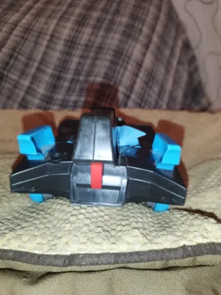 Pack de Casa de Juguete Batcueva y batmovil.