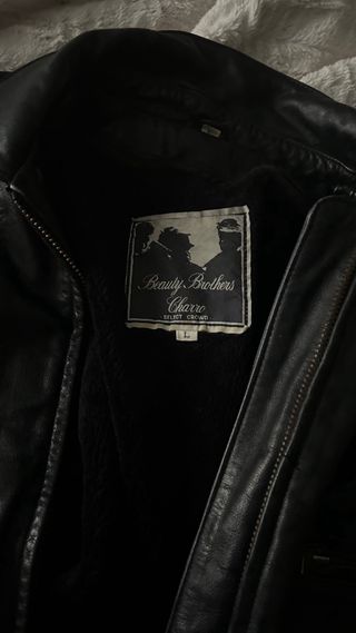 Cazadora de cuero
