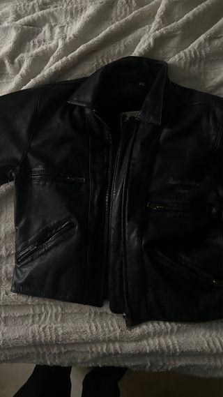 Cazadora de cuero