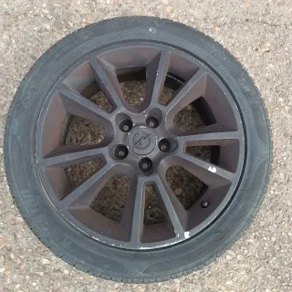 Dos neumáticos 225/45 R17 94w