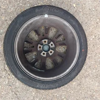 Dos neumáticos 225/45 R17 94w