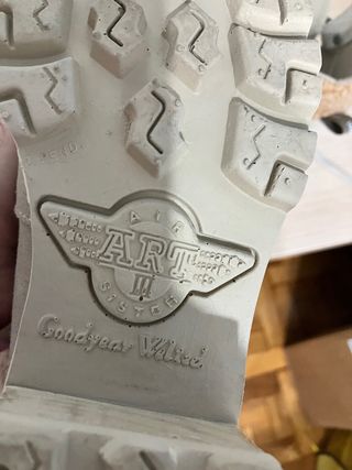 Botines beige con forro de borrego