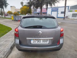 Renault Laguna 2013