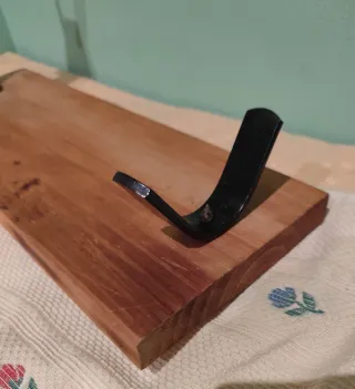 Jamonero de madera y metal